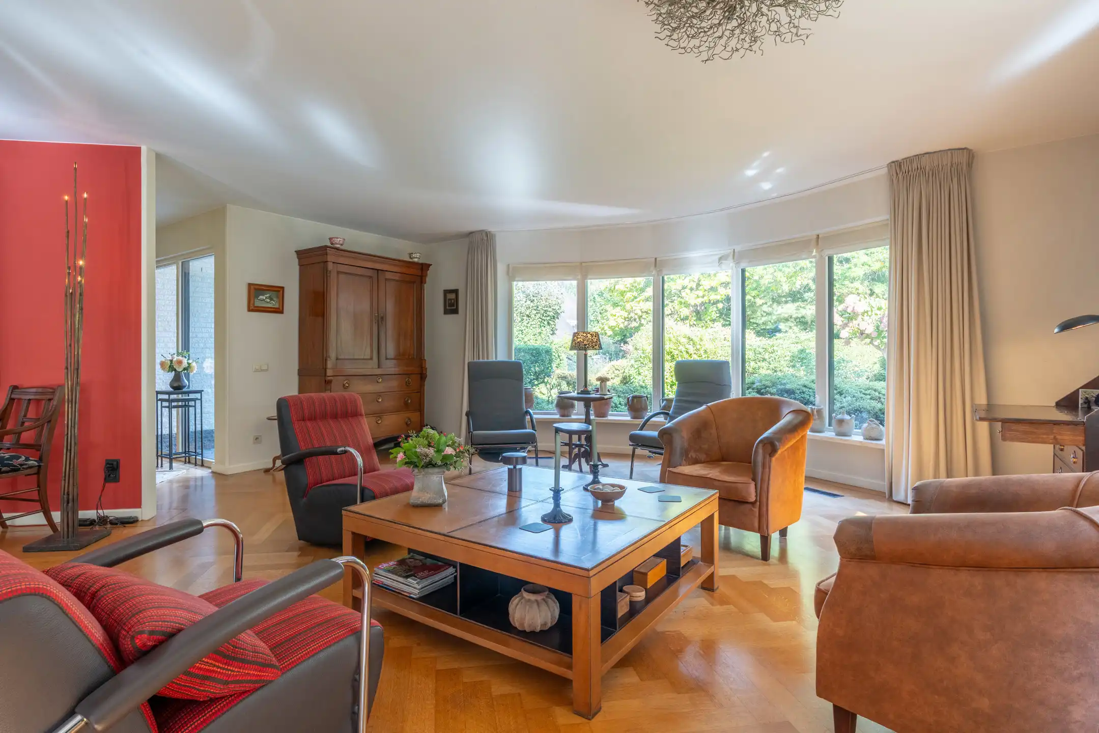 Instapklare gelijkvloersvilla met unieke parktuin op 2.086 m²  foto 13