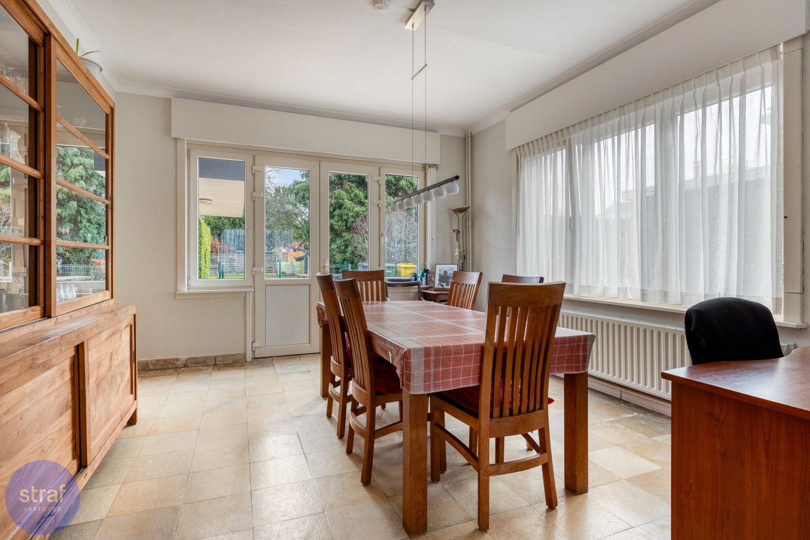 Groot wonen met 6 slaapkamers en een tuin in bruisend Kapellen foto 5