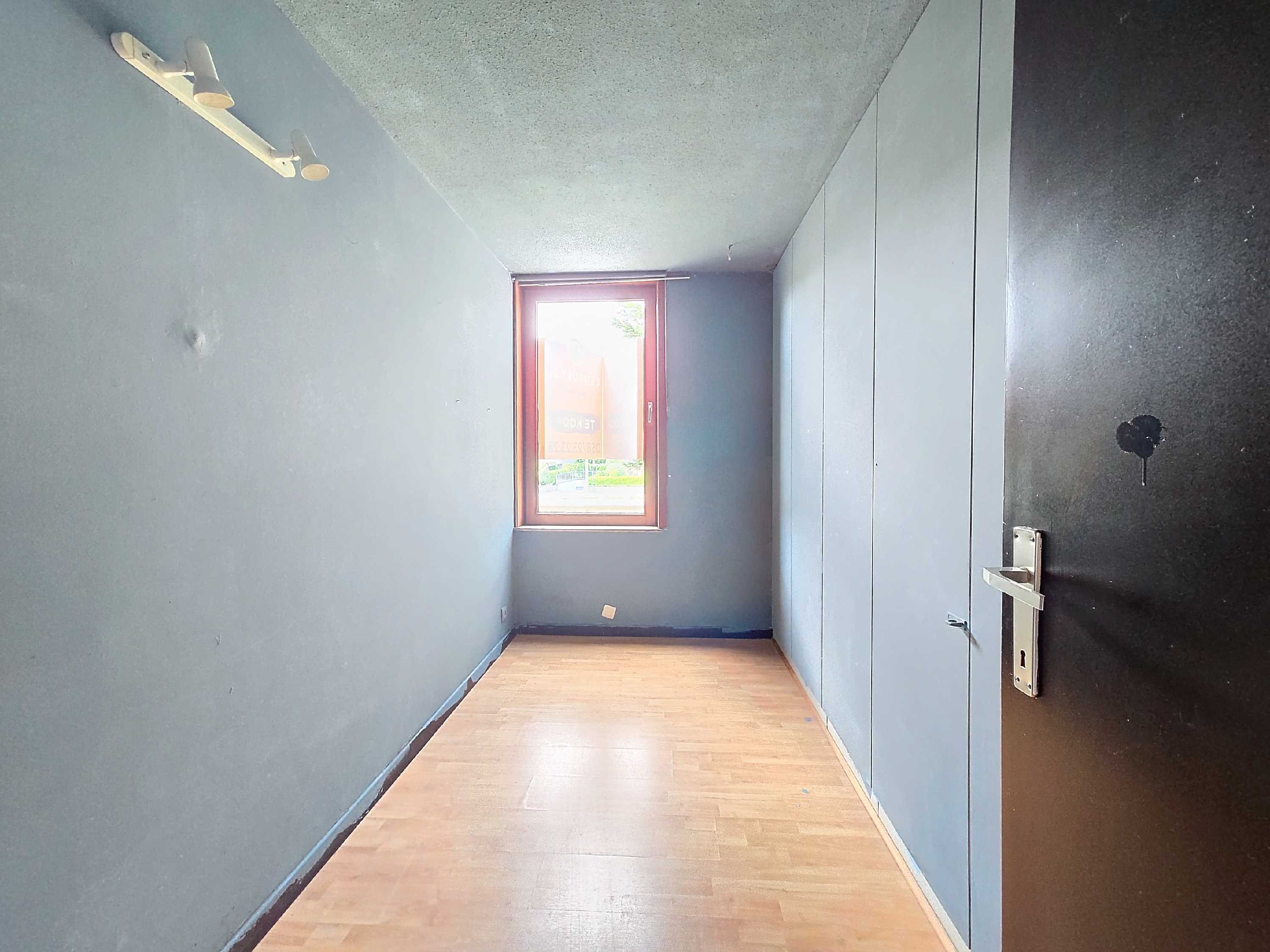 Te renoveren appartement nabij het martiem park te Nieuwpoort foto 7