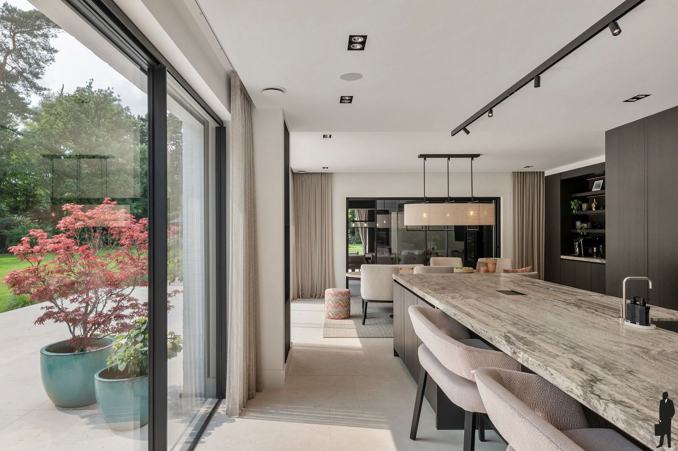 Exclusieve villa met zwembad en bijgebouw op 6.457 m² foto 13