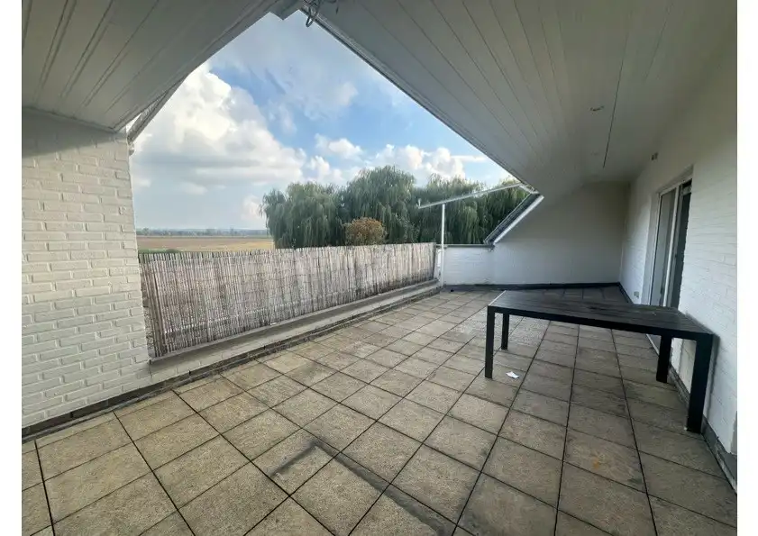 Ruime duplex met 3 slaapkamers. foto 7