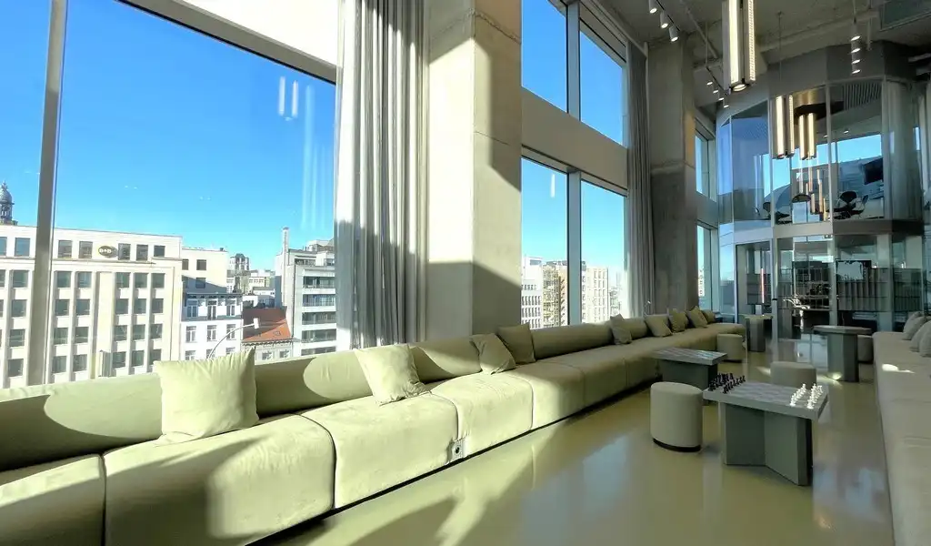 SQ Antwerp Tower - Luxueuze gemeubelde kantoren met diensten foto 9