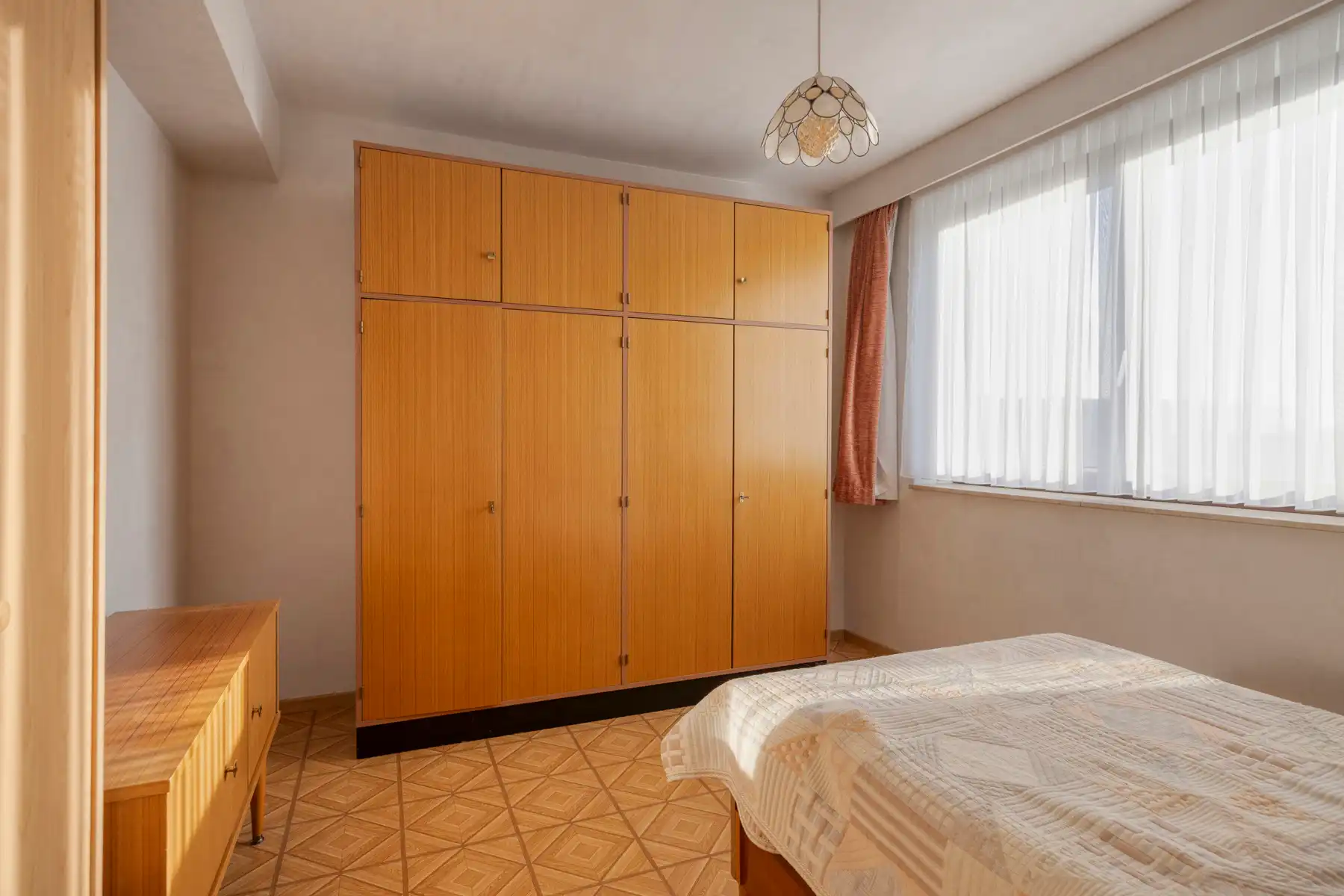 Rustig gelegen rijwoning met 3 slaapkamers foto 10