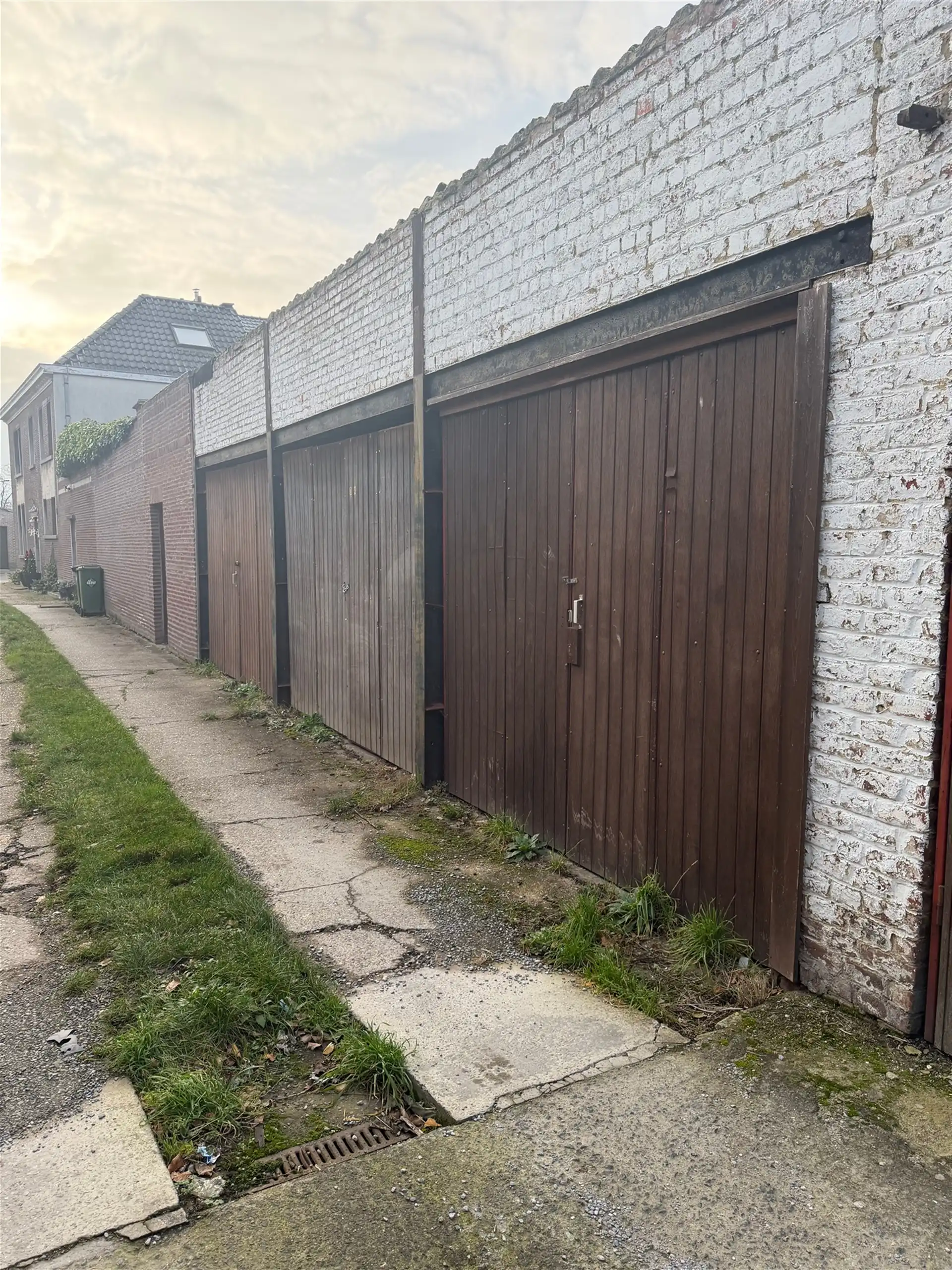 Praktische garagebox/opslagruimte op vlot bereikbare locatie foto {{pictureIndex}}