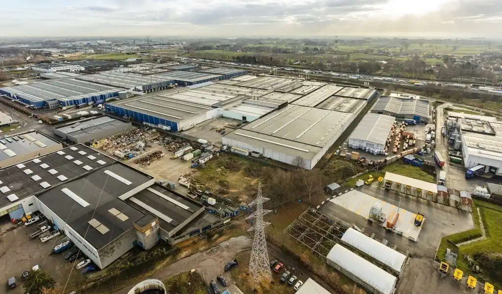 Magazijn te huur vlakbij afrit E17 te Sint-Niklaas foto 24