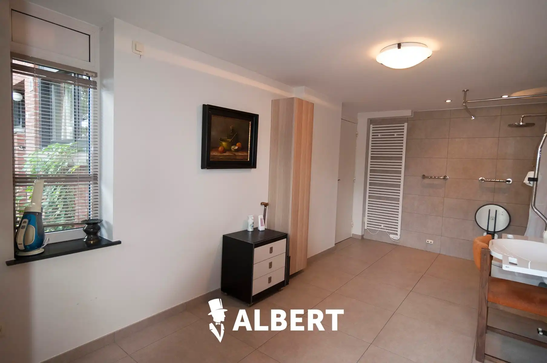 Leuke woning op toplocatie met mooie tuin en 4 slaapkamers! foto 13