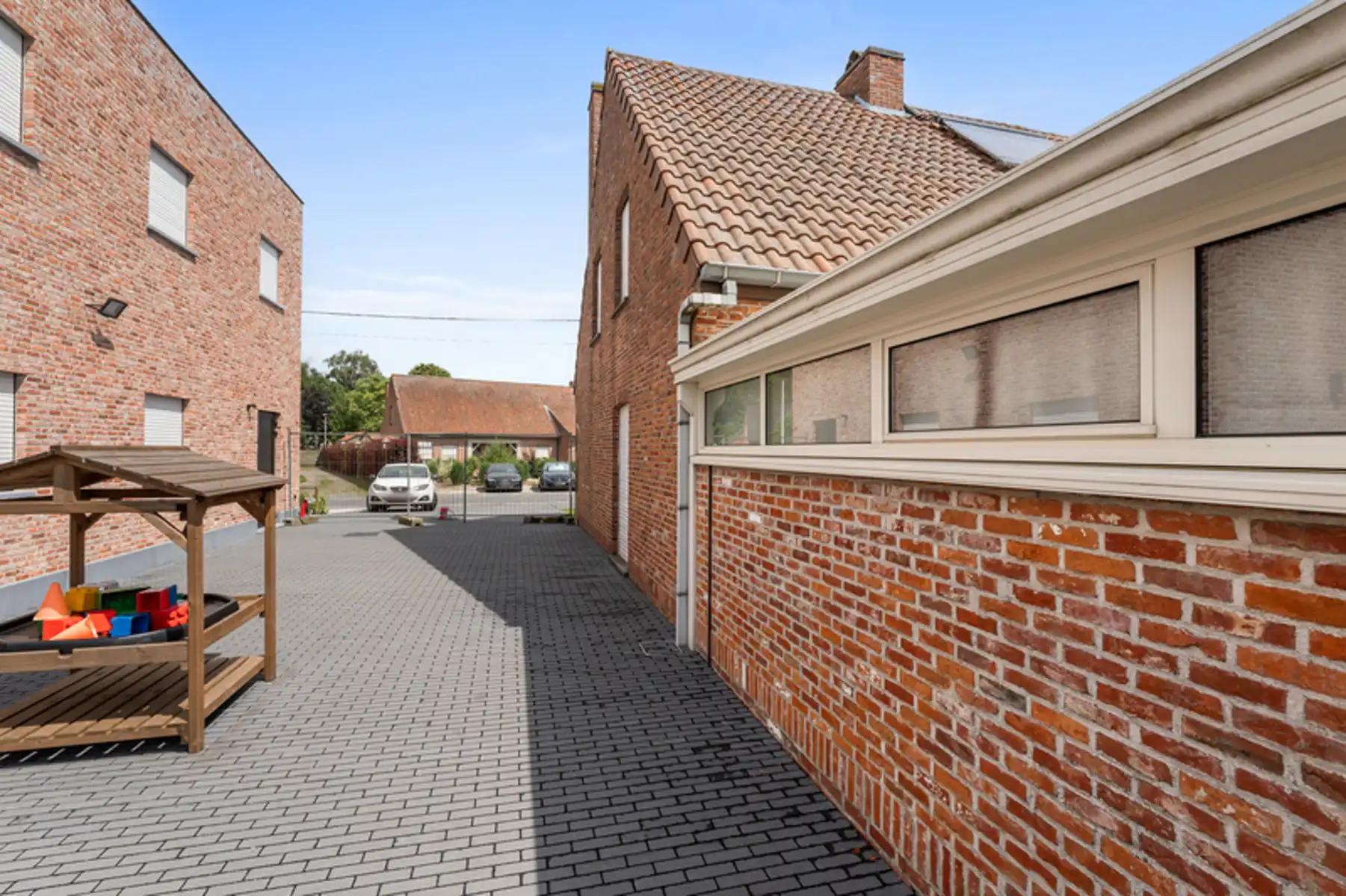  Gezinswoning met tuin en en vlotte parkeermogelijkheden foto 23