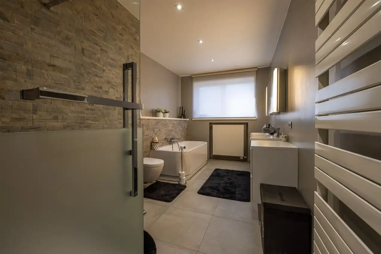 Tijdloze residentie met iconisch uitzicht foto 22