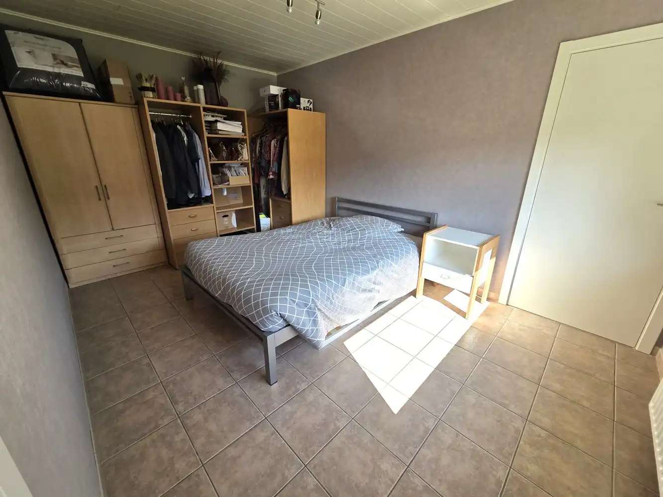 Zeer rustig gelegen laagbouwwoning, 3 slaapkamers, instapklaar op een perceel van 790m² foto 10