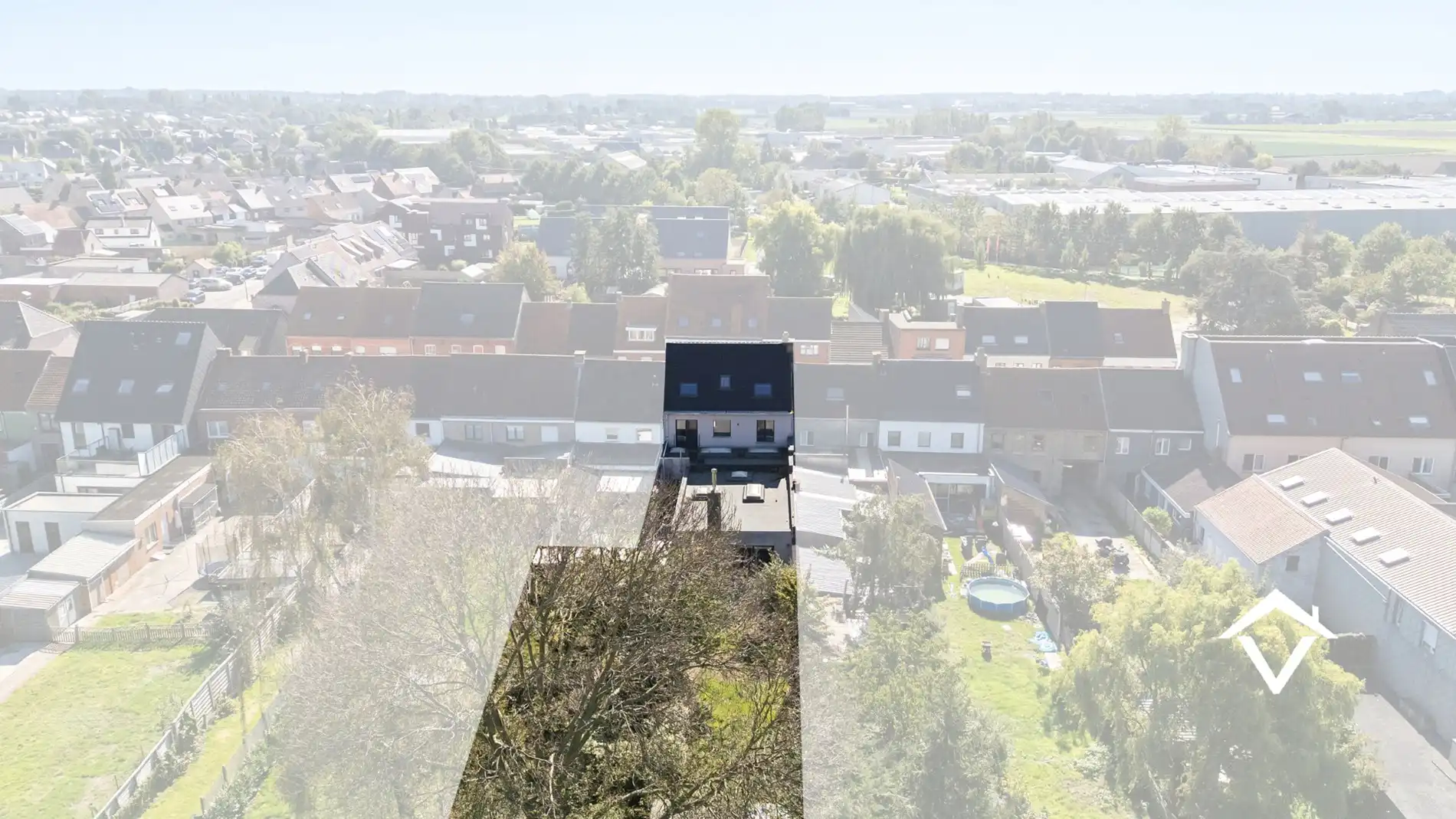 Zeer grote woning te koop in het centrum van Eernegem foto 34