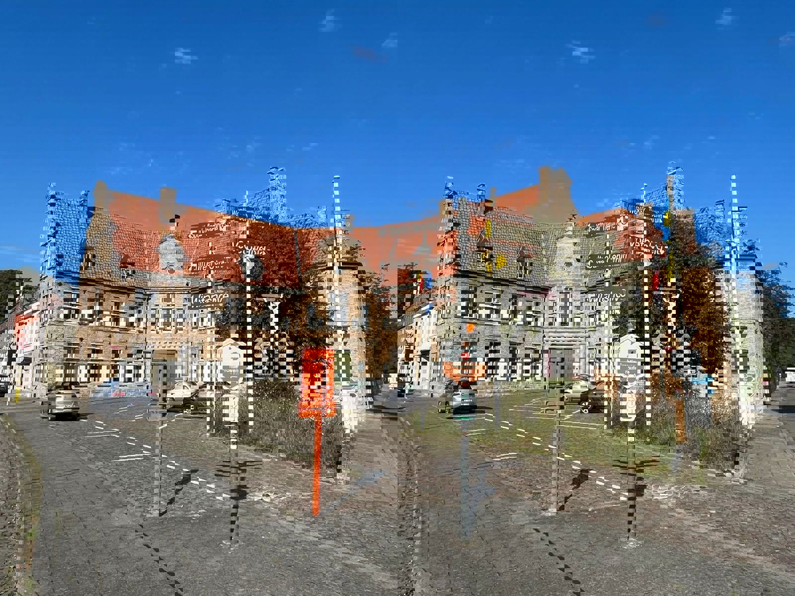 Moderne, halfopen woning foto 16