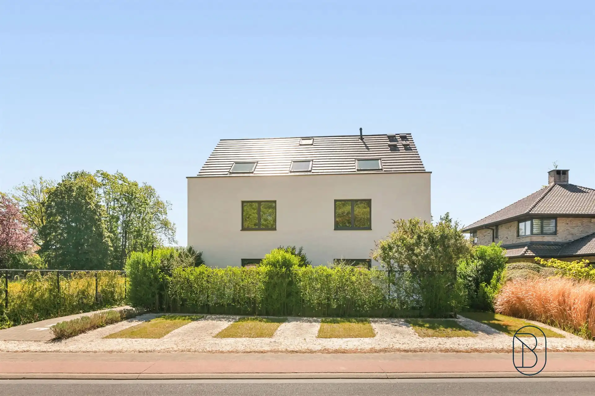 Exclusieve villa met 7 slpk, zwembad en tuin met open zicht foto 28