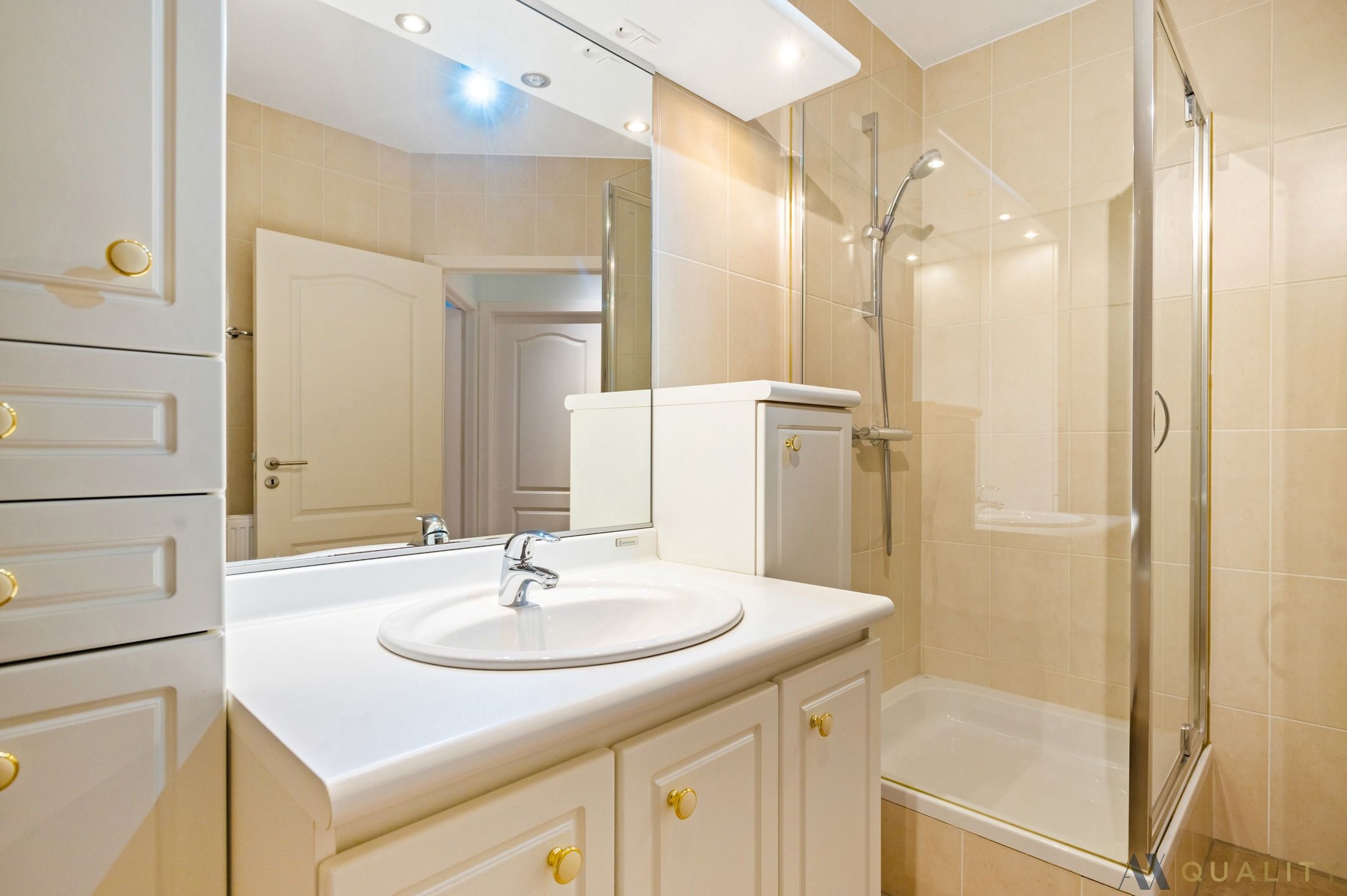 Appartement met overdekte staanplaats foto 7