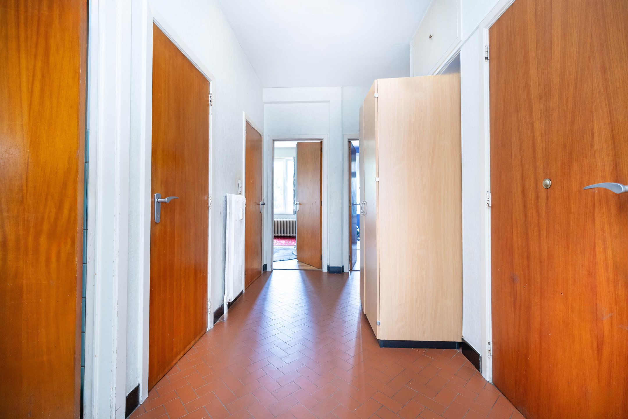 Appartement 2 slaapkamers van ± 78 m² volledig te renoveren foto 8