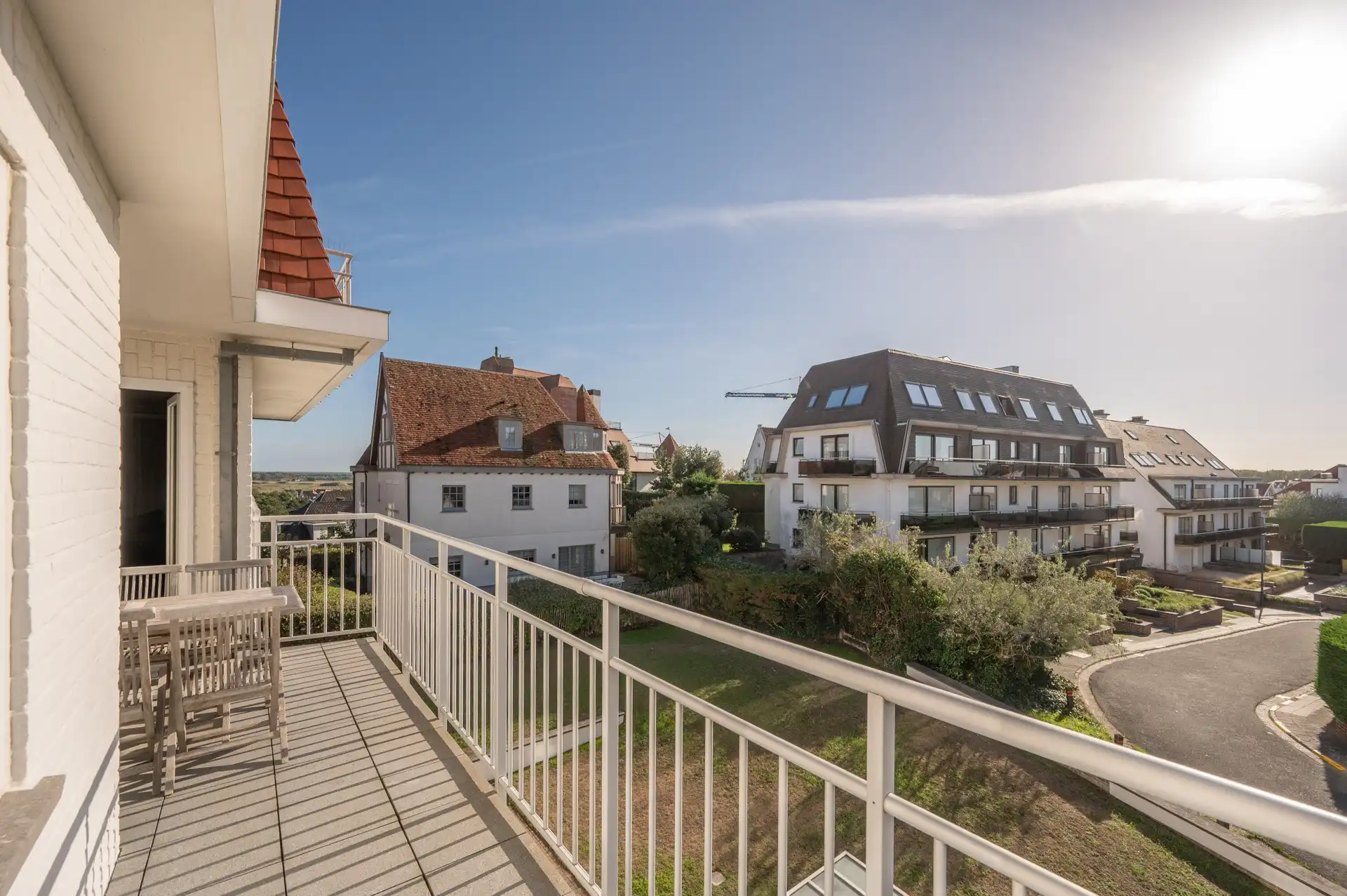 Gemeubeld: ruim appartement vlakbij zee! foto 6