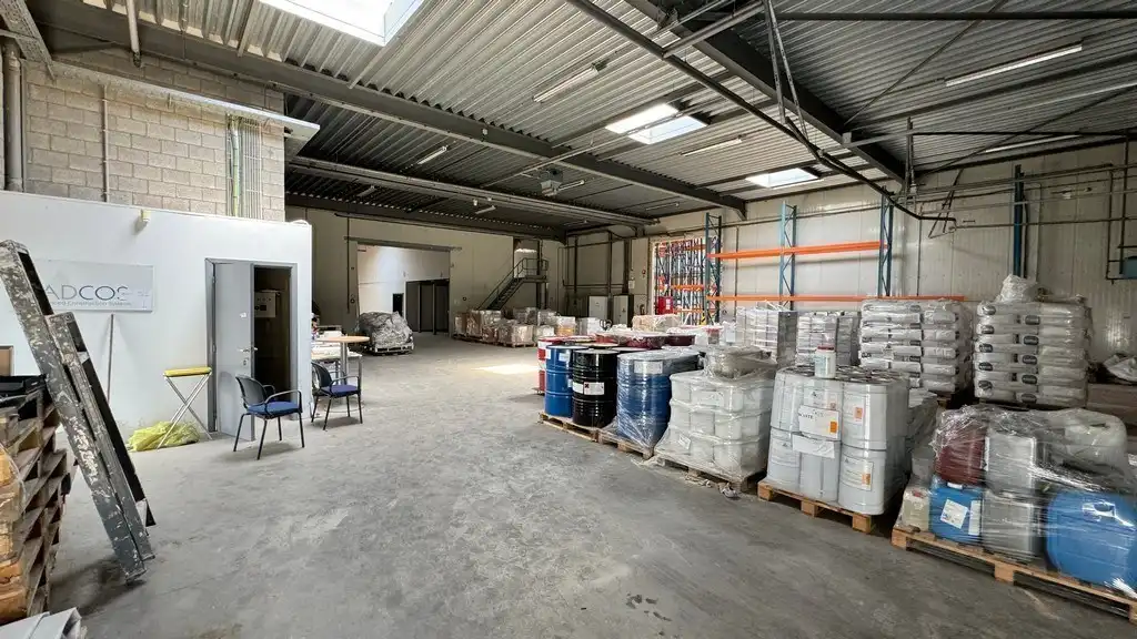 Logistiek bedrijfspand te huur in industriezone te Malle foto 12