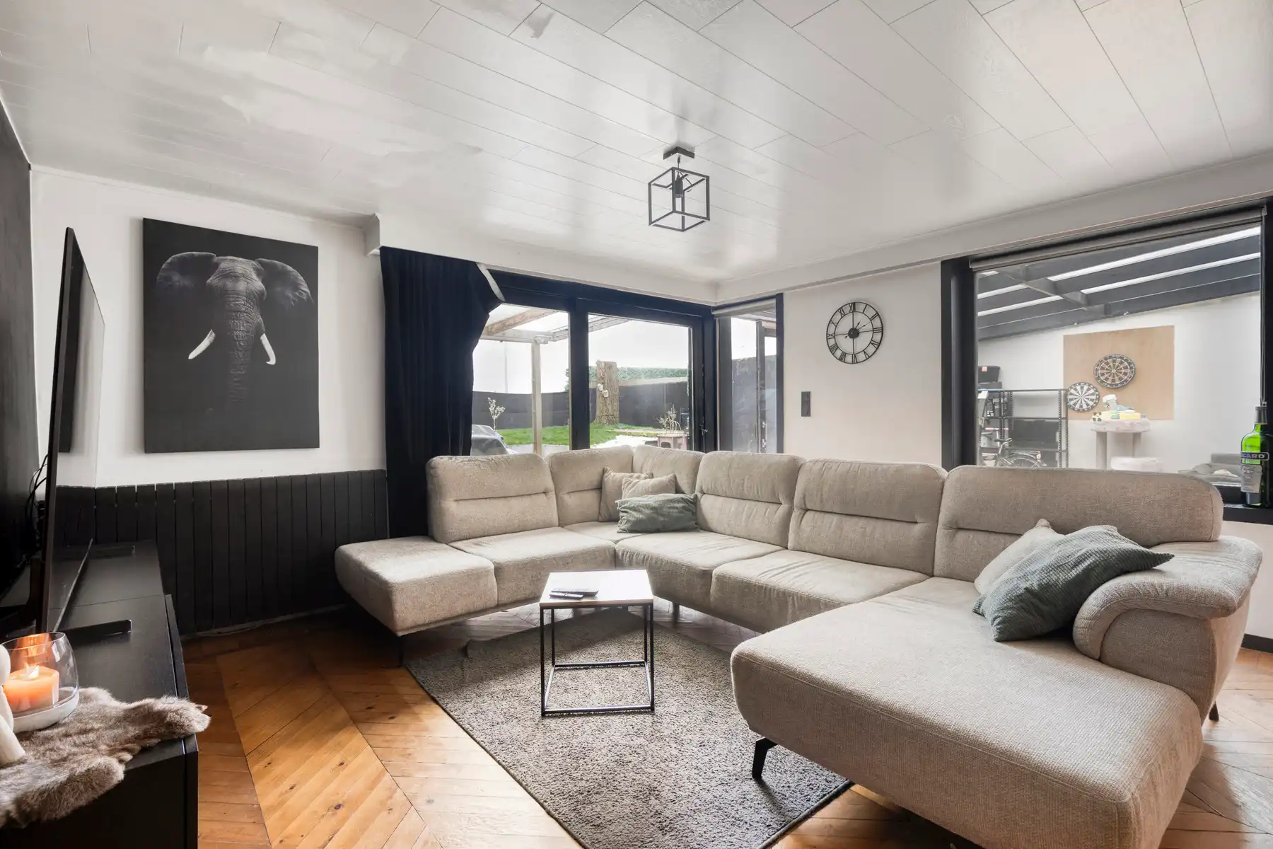 Goedgelegen woning met tuin en garage! foto 5