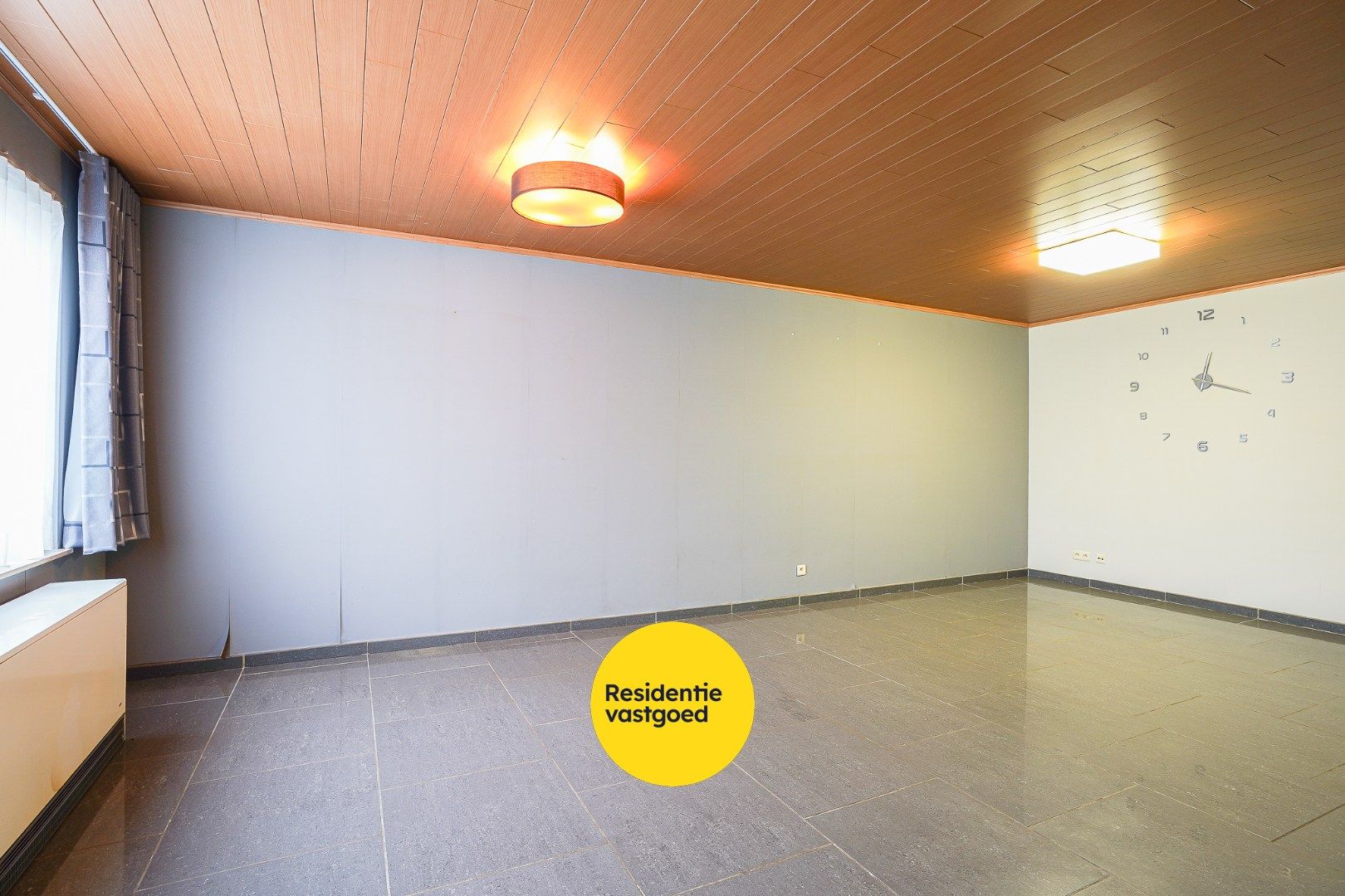 Gelijkvloers appartement inclusief garage, carport en staanplaats nabij het centrum van Ichtegem foto 5