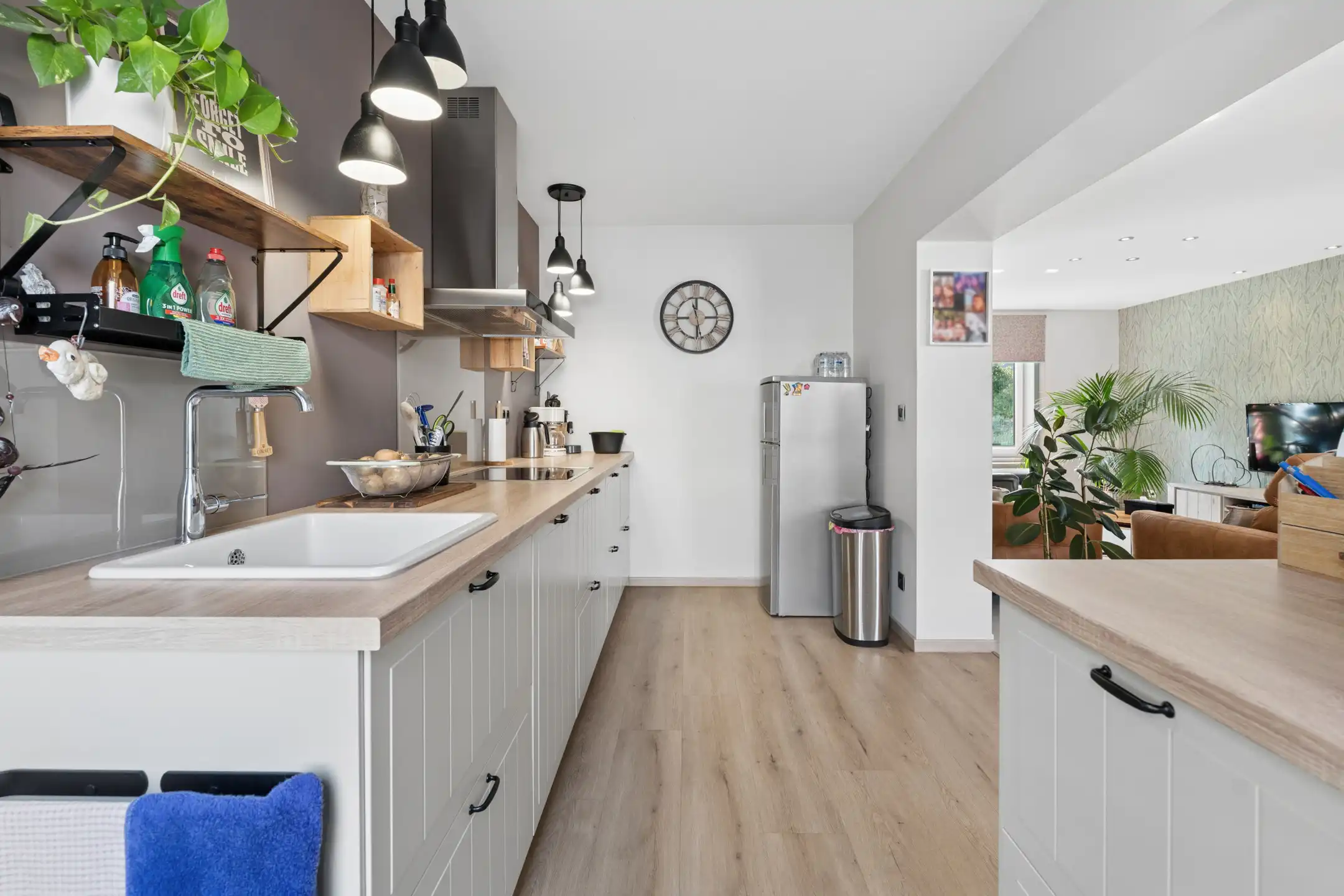 Gerenoveerde gezinswoning in doodlopende straat foto 7