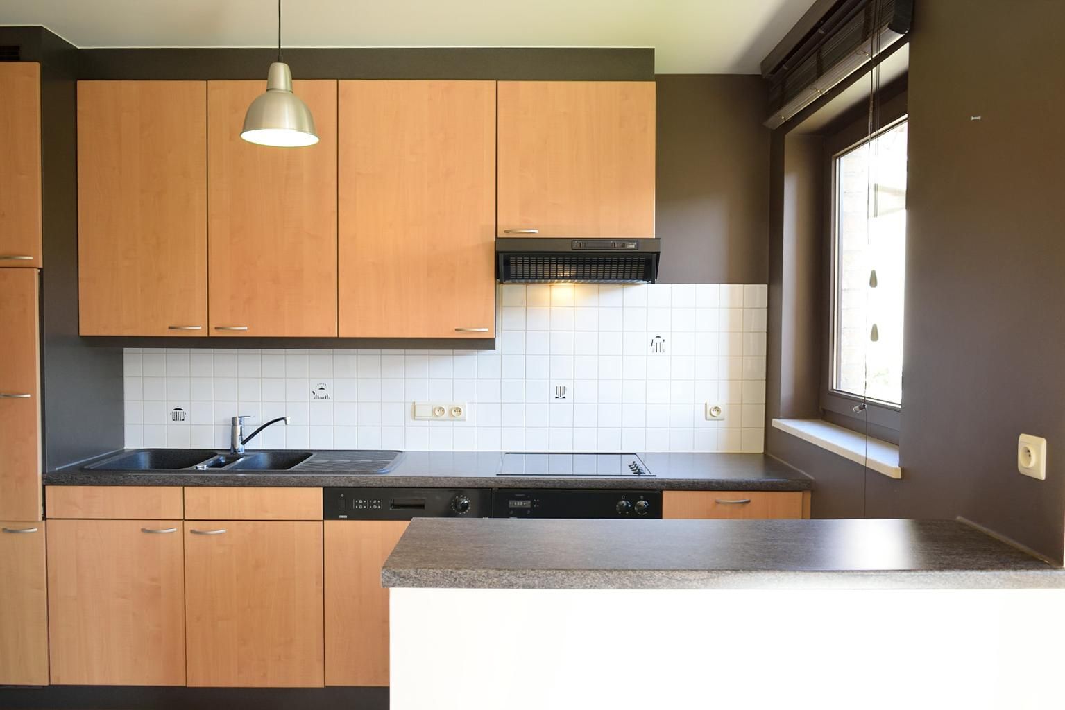 Instapklaar appartement met 2 terrassen, kelder en garage... foto 4