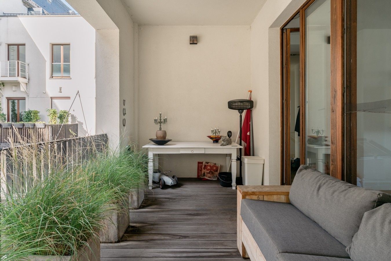 Stijlvol en ruim appartement met groot terras in hartje Antwerpen foto 4