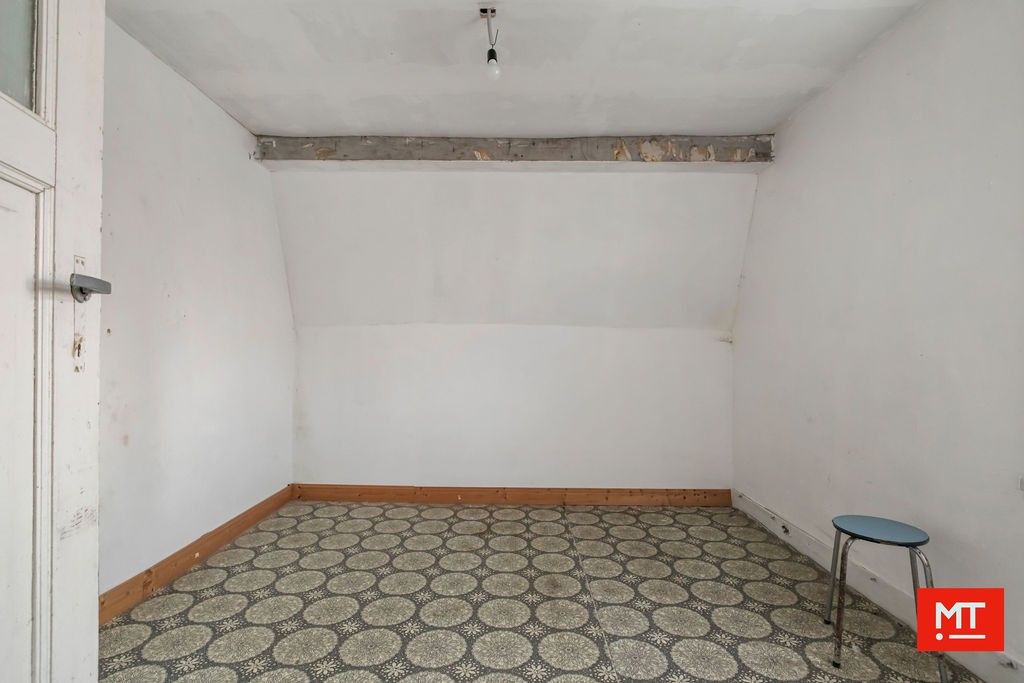 Te renoveren alleenstaande woning in de dorpskern van Wulvergem (Heuvelland) foto 9