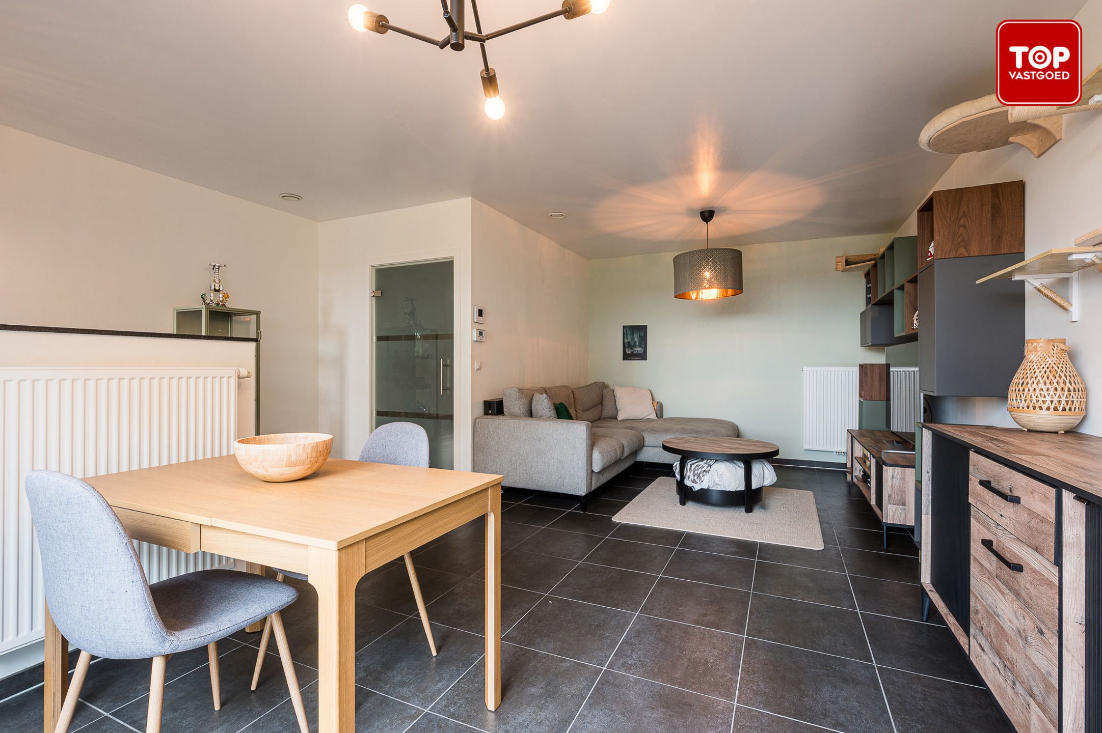 Instapklaar 1-slaapkamer appartement met autostaanplaats en fietsenberging.  foto 7