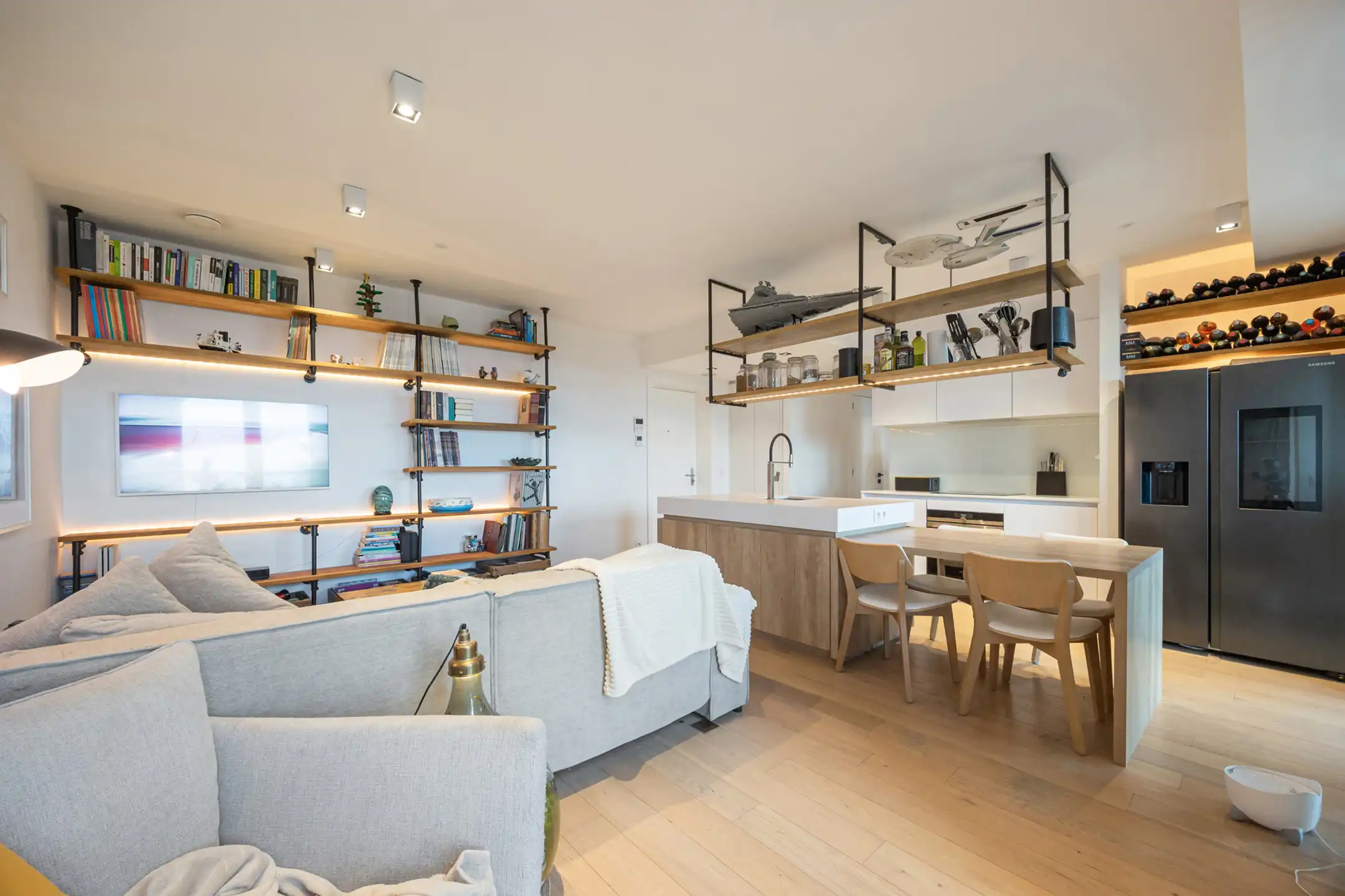 Prachtig 2- slk appartement met panoramisch zicht foto 2