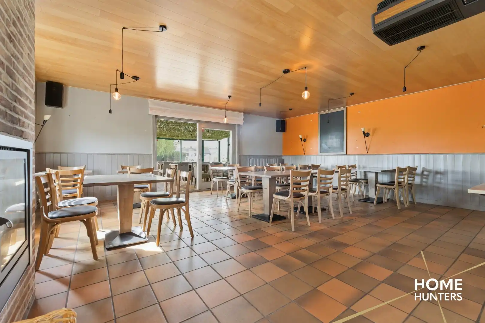 Unieke horecakans met enorme visibiliteit en potentieel – De Tommies, Dikkebusseweg 341 foto 11