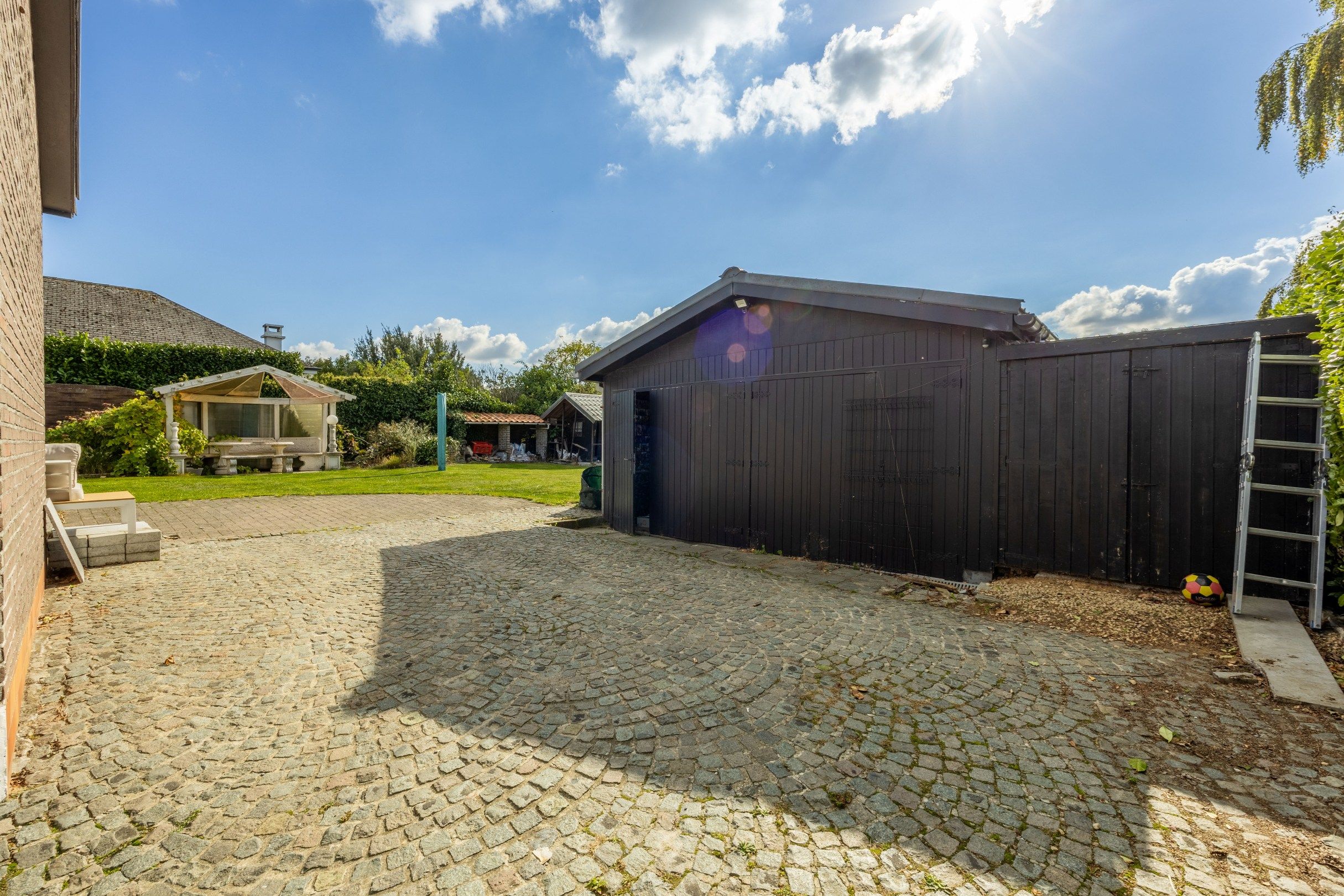 GELIJKVLOERSE WONING OP 810 M² foto 20