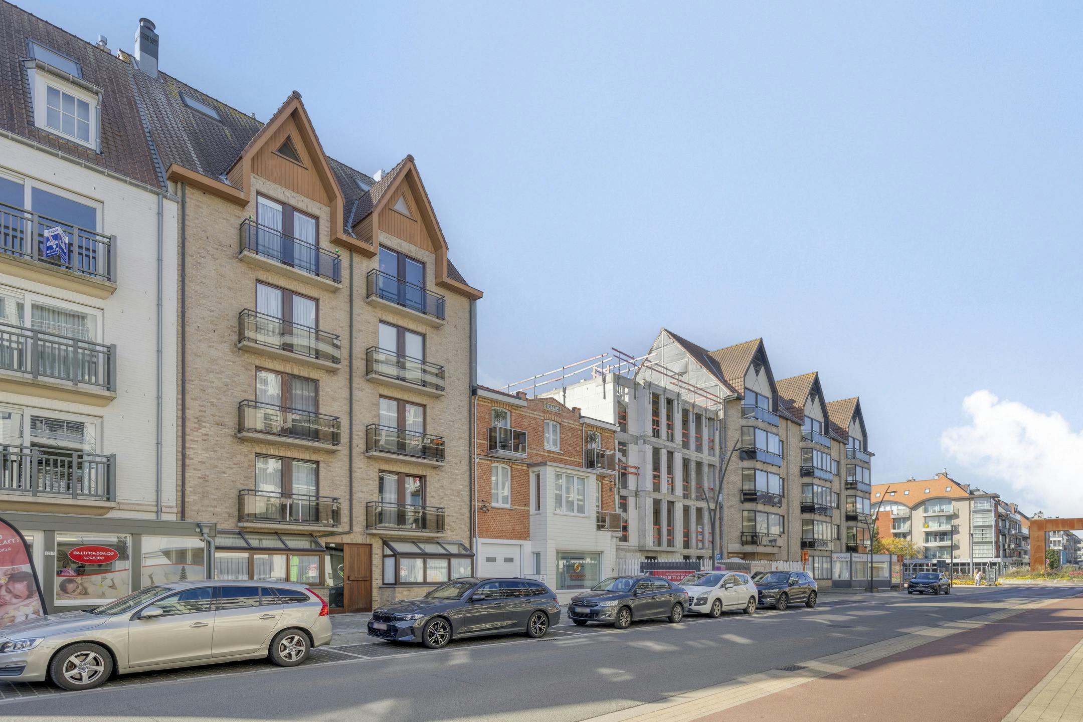 Instapklare duplex met 2 slaapkamers in het hartje van Koksijde-Bad foto 2