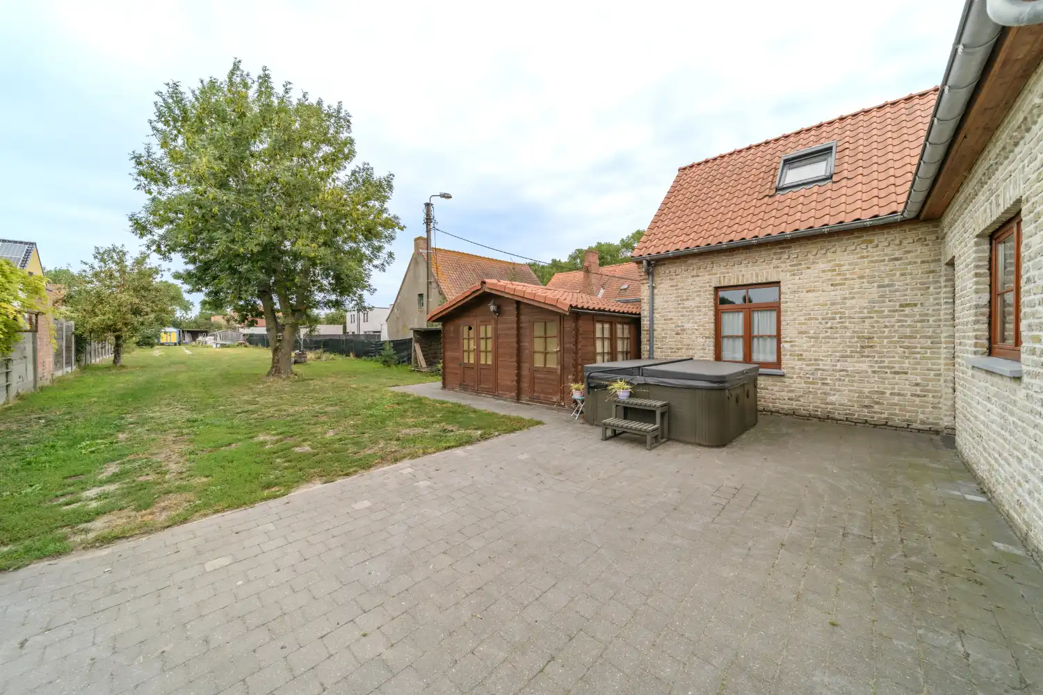 DE PANNE: Villahuis met 4 slaapkamers (waarvan 1 gelijkvloers), bureauruimte, 2 badkamers en ruime tuin op 1.250m² totale grondopp. foto 20