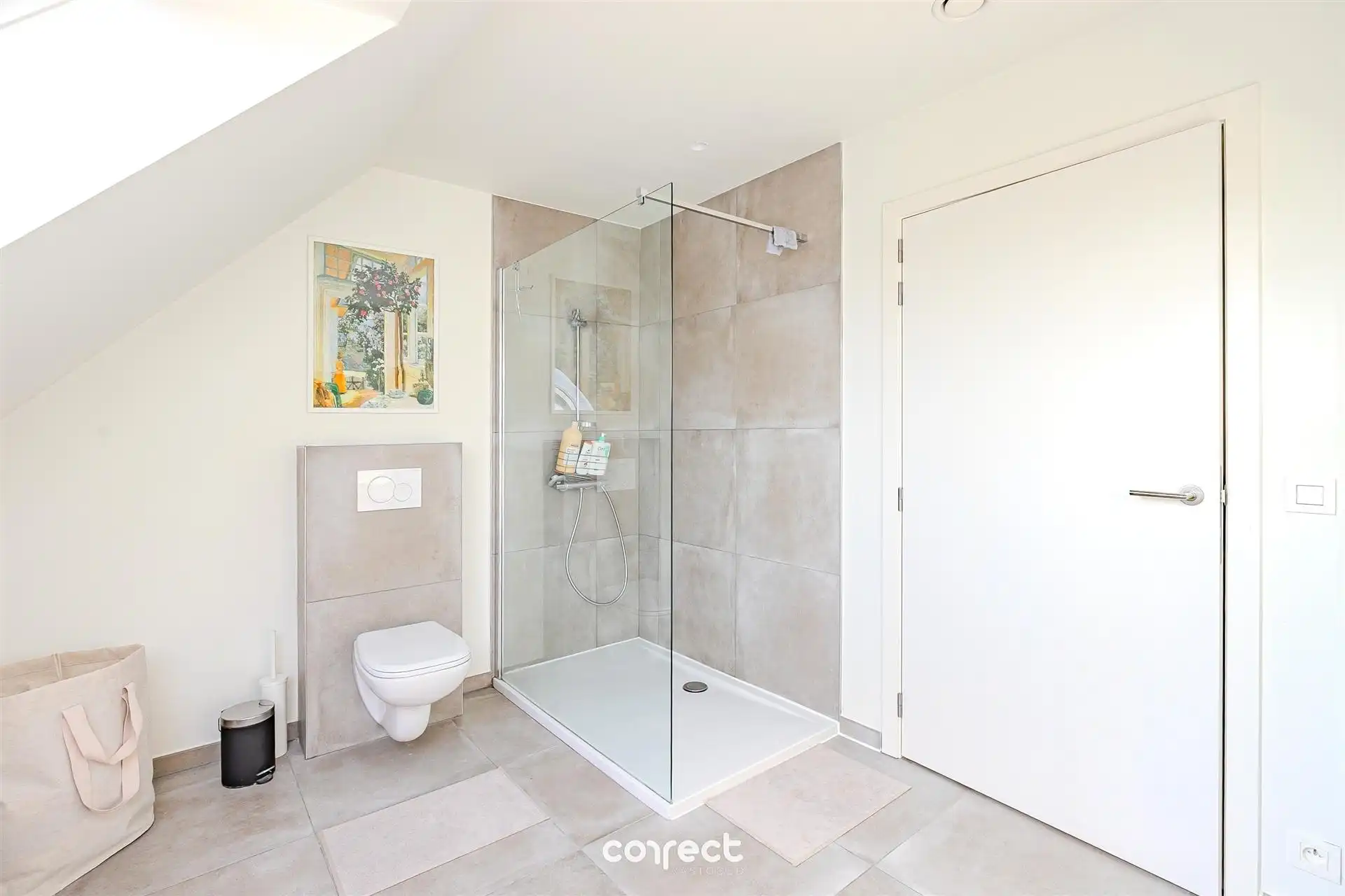 Instapklaar prachtig duplex-app met terras en 2 slaapkamers foto 9