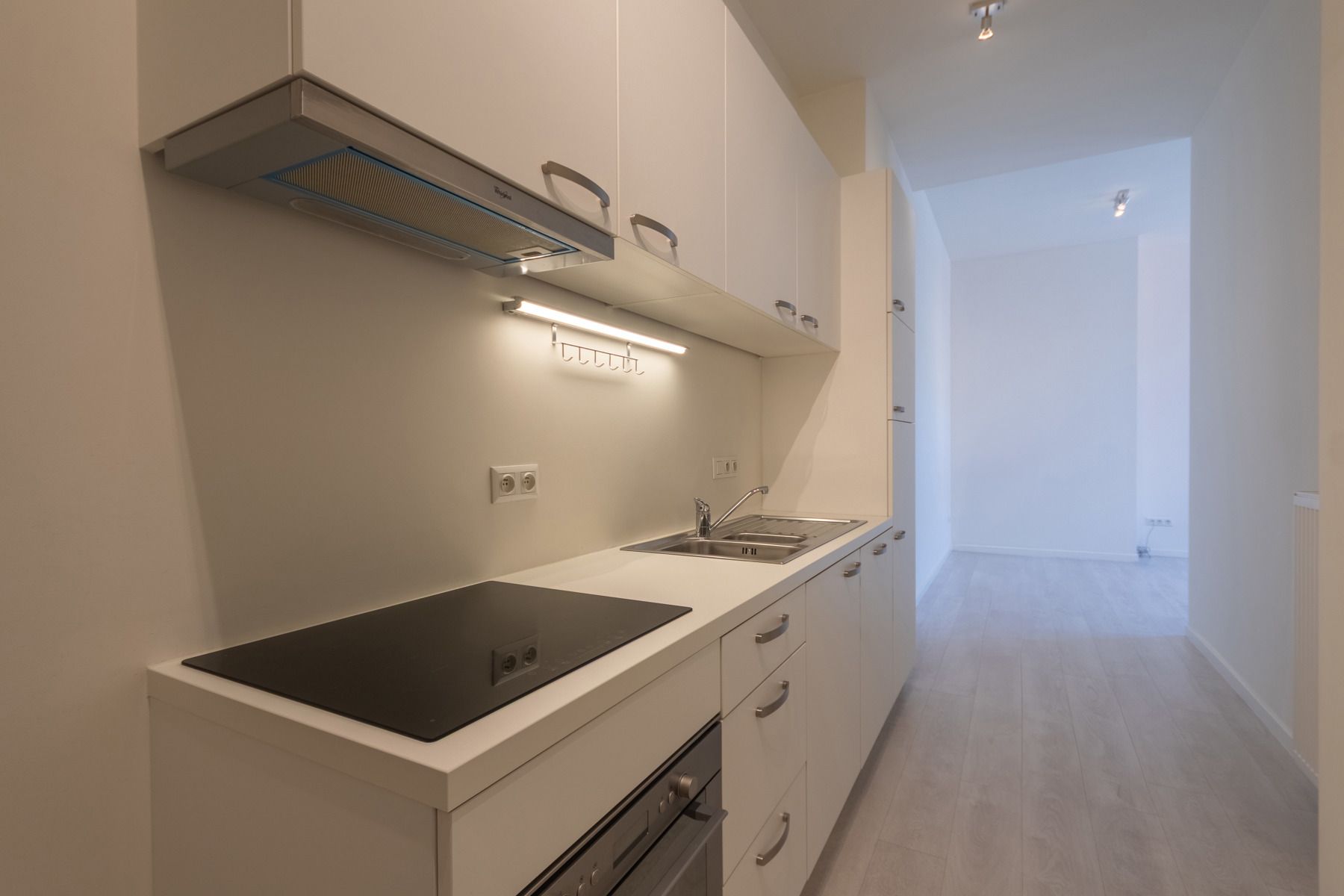 Assistentieflat met kelder in centrum Halle foto 11