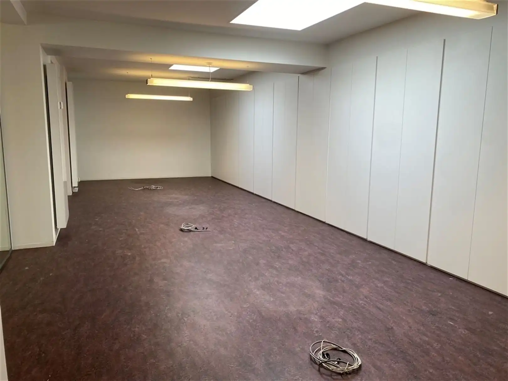 Gerenoveerd kantoor op commerciële zichtlocatie bij Zuidpark foto 8