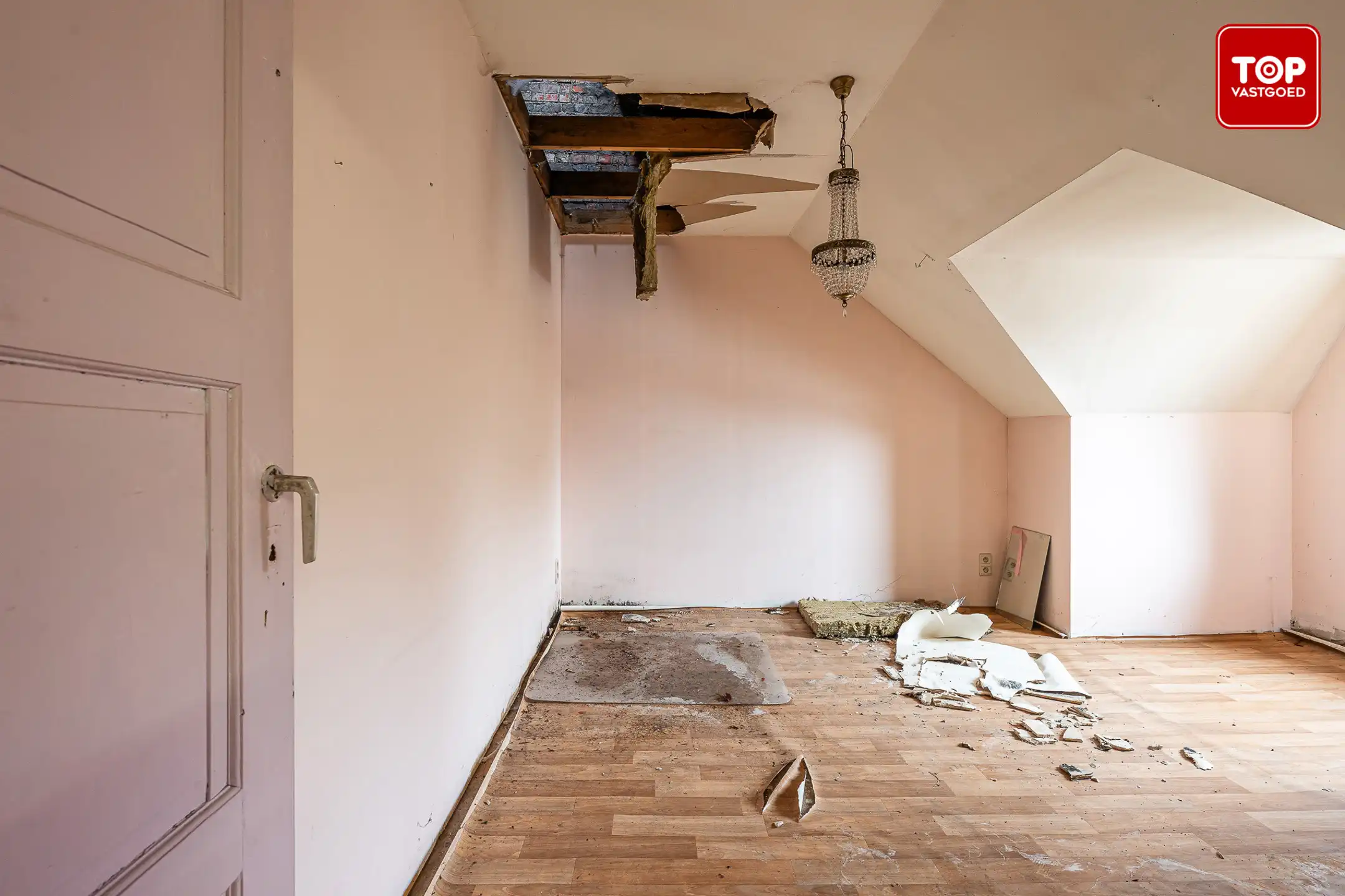 Karaktervol en  multifunctioneel handelshuis  op een interessante ligging.  foto 24