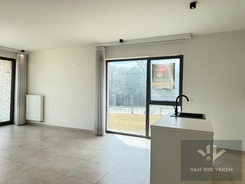 Modern 2-slaapkamerappartement met ruim terras in hartje Hasselt foto 4
