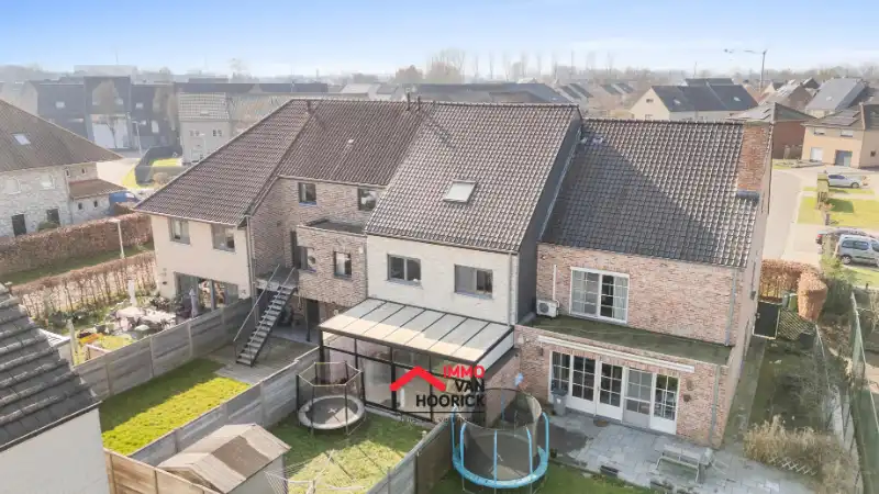 Ruime instapklare woning - 6 slpkmrs - EPC 87 kWh/m² A foto 2