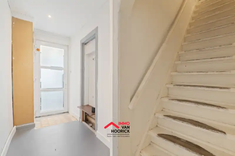 Instapklare woning 1 slaapkamer met stadstuintje. foto 3