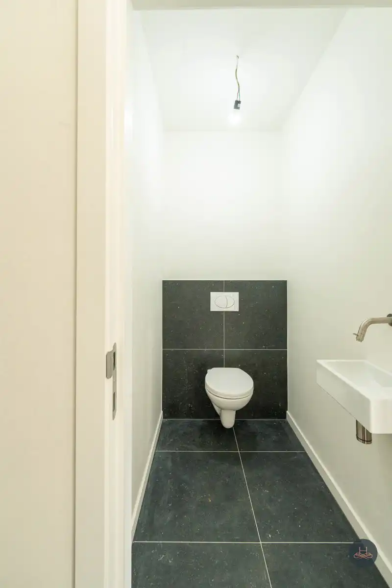 Recent gerenoveerde gelijkvloerse woning op toplocatie foto 23