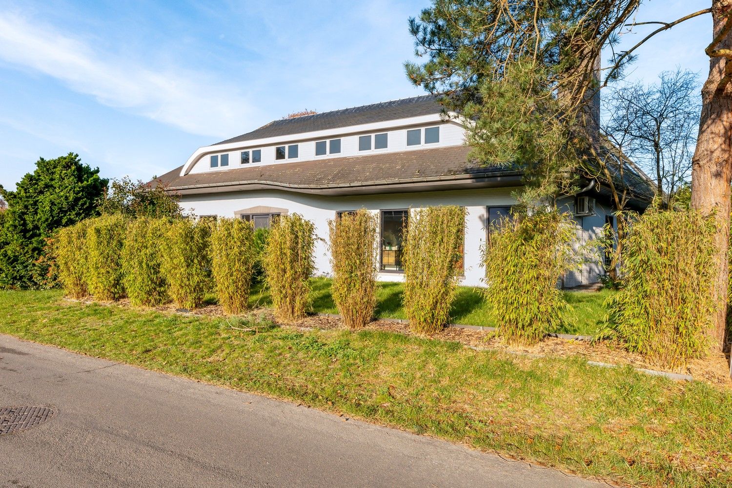Prachtige en ruime villa met mogelijk zes slaapkamers gelegen op een toplocatie. foto 45