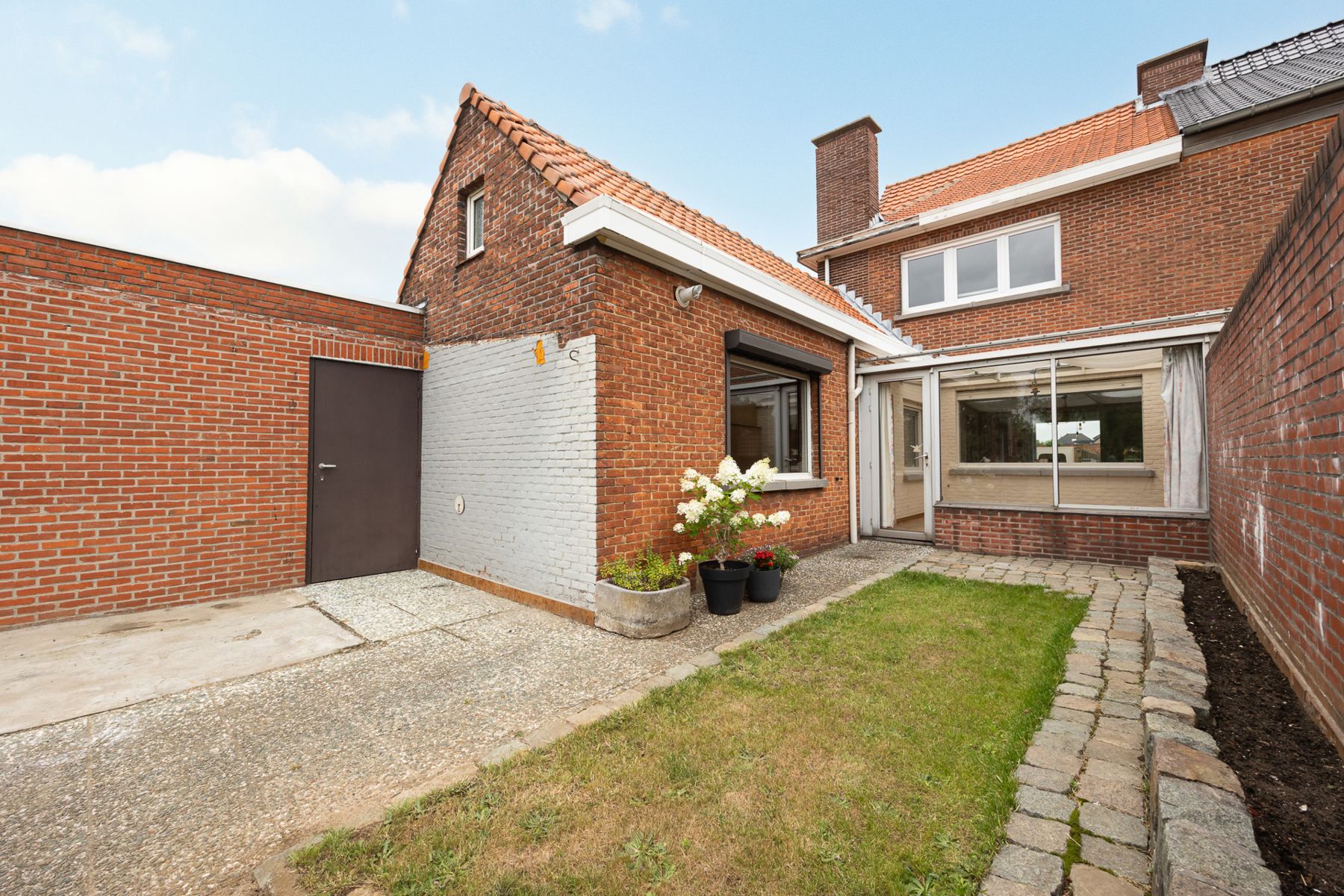Gezellige HOB met 2 slaapkamers, zuid tuin en garage! foto 23