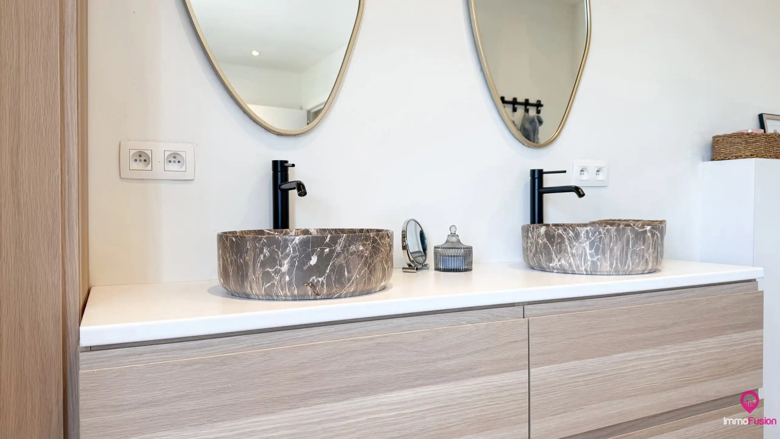 Mooie instapklare open bebouwing met charme op ruim perceel! foto 28