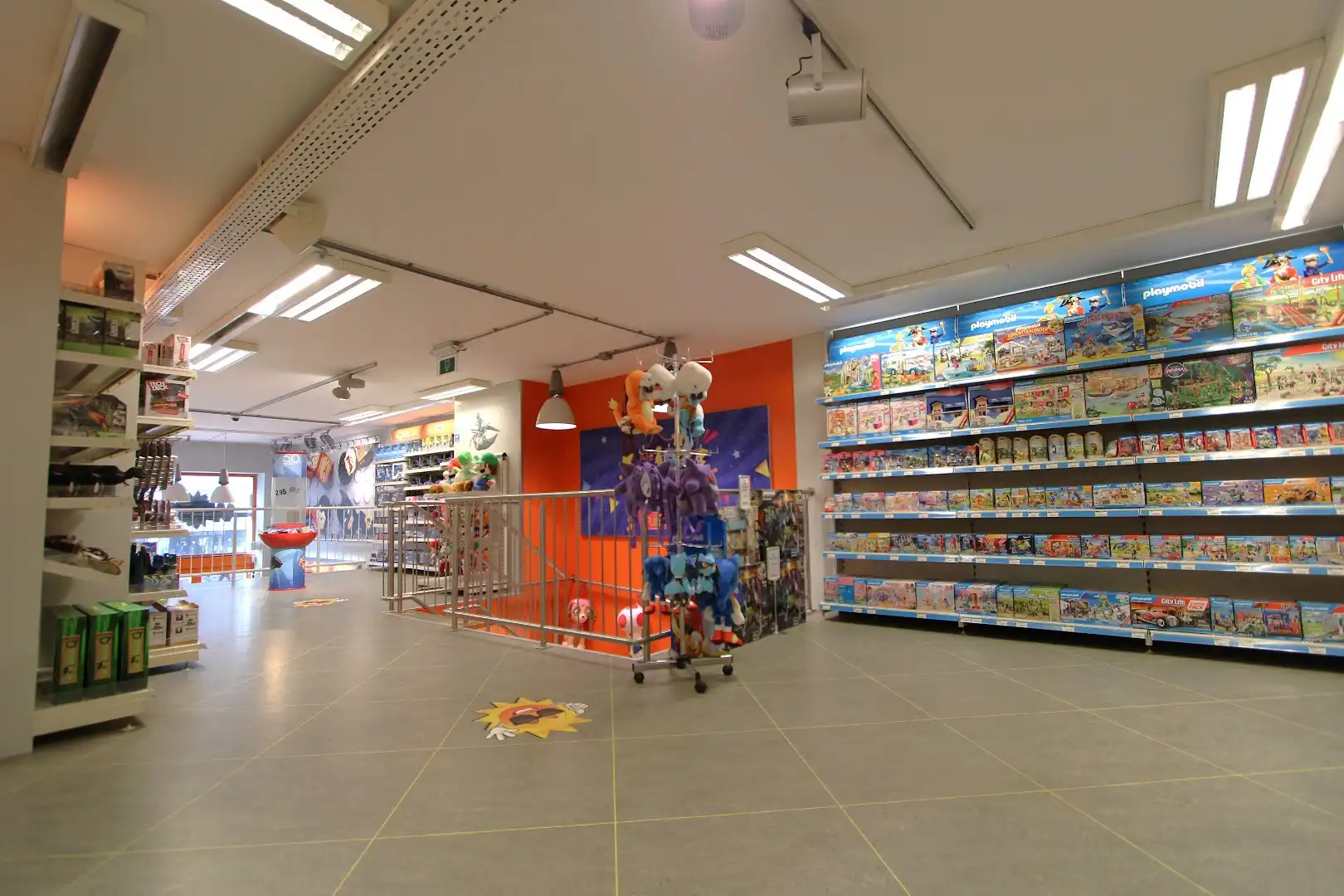 uitstekend gelegen handelspand Lippenslaan 148 foto 13