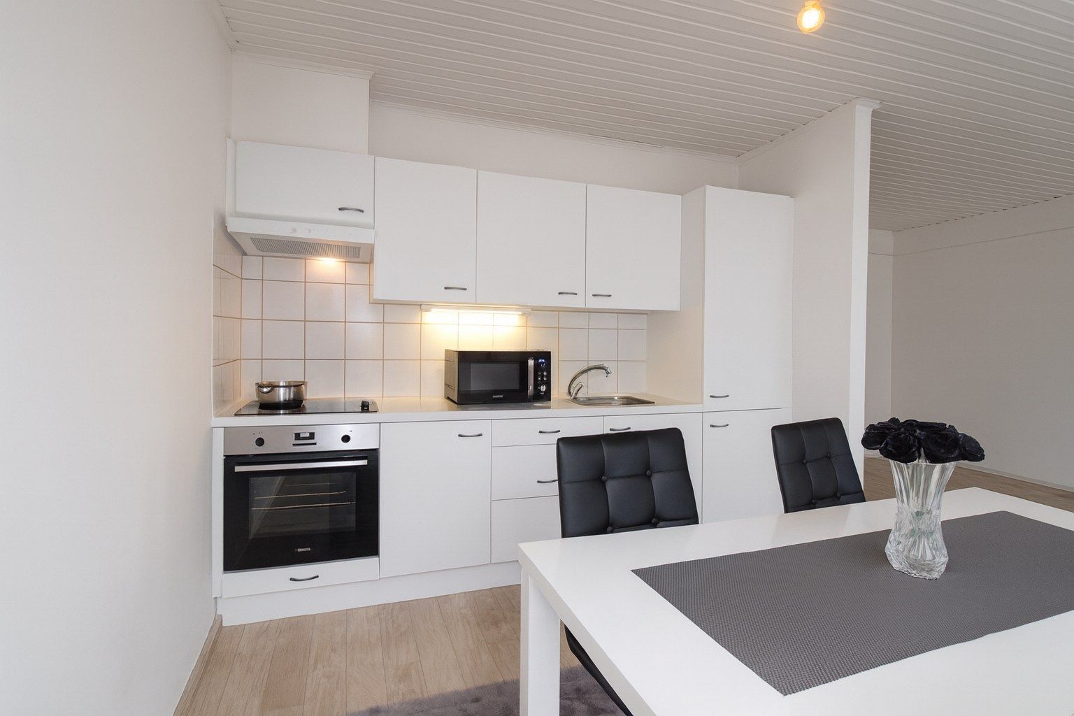 Te koop: Charmant en lichtrijk appartement met twee terrassen op toplocatie in Sint-Niklaas! foto 5