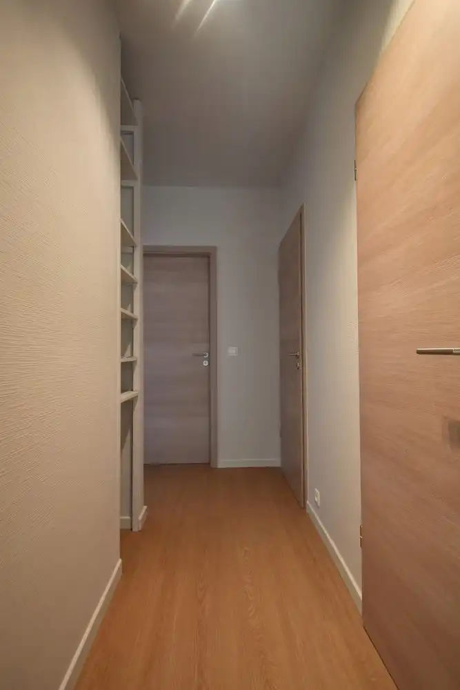 Gerenoveerd appartement met 2 slaapkamers en EPC B in het hart van Ruisbroek foto 8