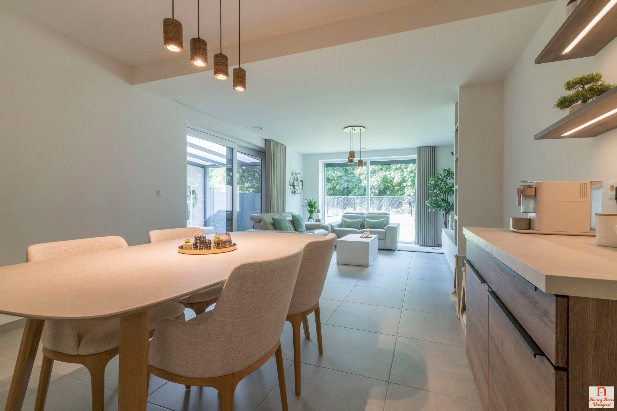 Gelijkvloers appartement met private tuin in Helchteren foto 37