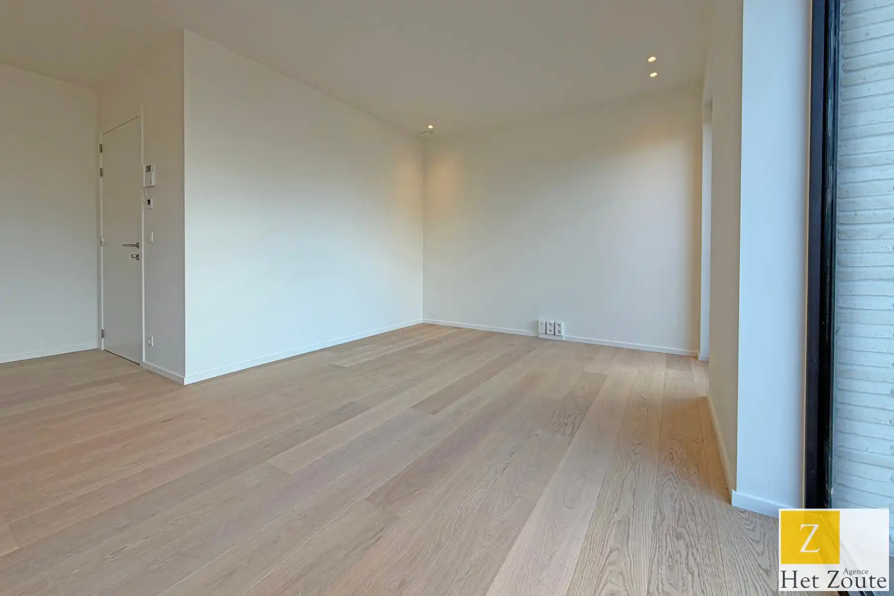 Nieuwbouwappartement met zicht op het Maurice Lippensplein foto 4