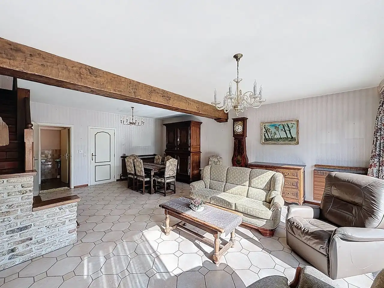 Bel-étage woning met drie slaapkamers en twee garages in het centrum van Heist-Aan-Zee foto 9