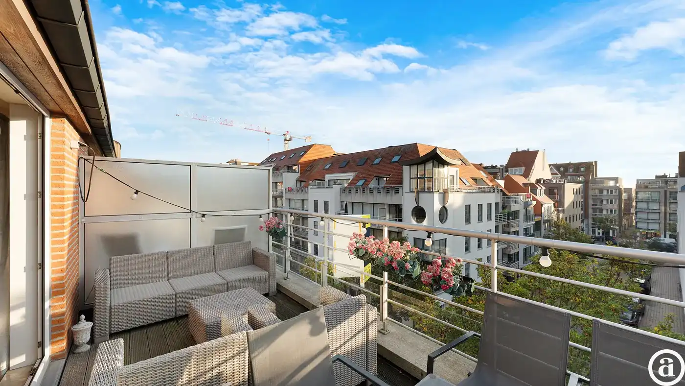 Licht duplexappartement met ruime terrassen in Knokke-Heist foto 7